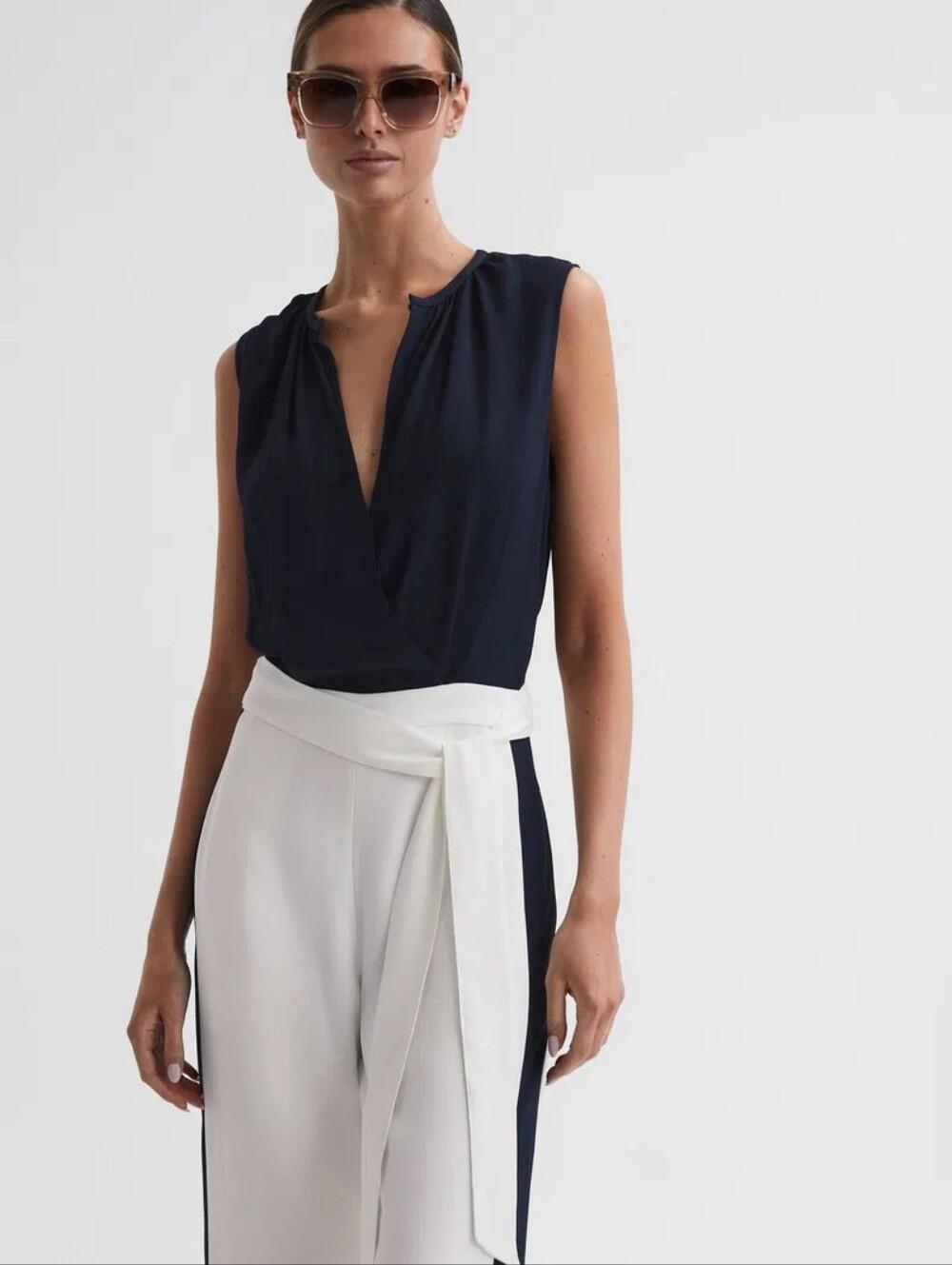 NWT REISS | Ivy Side Stripe Jumpsuit (No belt) - Picture 2 of 5